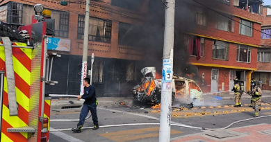 #Atención Explosión de Ambulancia en Suba, Bogotá: Bomberos de Bogotá Atienden la Emergencia