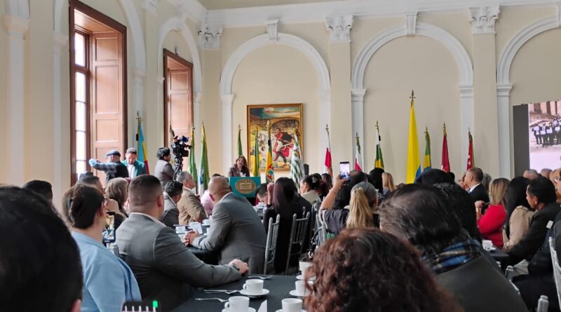 Senadora Lorena Ríos rindió homenaje a más de 160 líderes por su labor en defensa de la libertad de culto