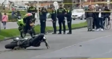 Quiso robar a un militar retirado en Suba y terminó muerto tras brutal choque contra un poste