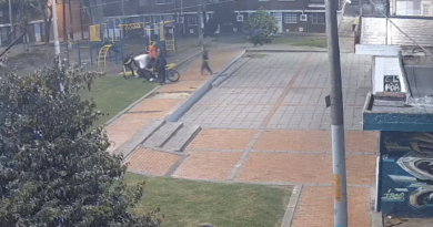 Recibió Paloterapia !!! Lo sorprendieron cuando, al parecer, intentaba robar una motocicleta en el Poa