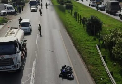 Tragedia en la vía Bogotá-Mosquera: accidente entre motocicleta y bicicleta deja dos personas fallecidas