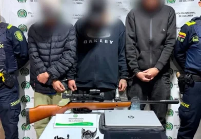 ¡No alcanzaron a escapar! Tres presuntos apartamenteros fueron capturados en Lagos de Torca